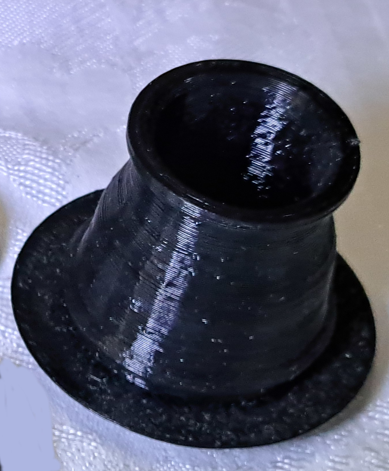 Round Grommet with Skirt